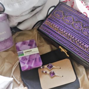 Handicraft Gift set with soap, scented candle, earrings