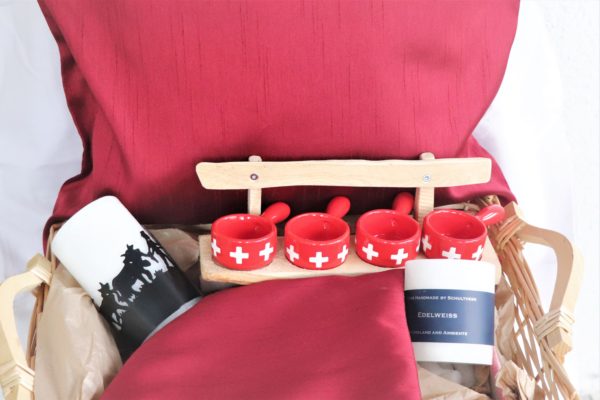 Handicraft Gift set with scented candle, cushion covers and Fondue set